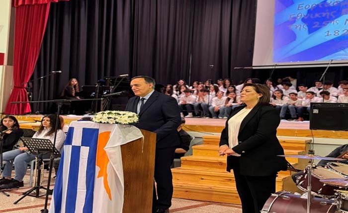 Εορτασμός της 25ης Μαρτίου στο Λύκειο Αγίου Γεωργίου Λάρνακας